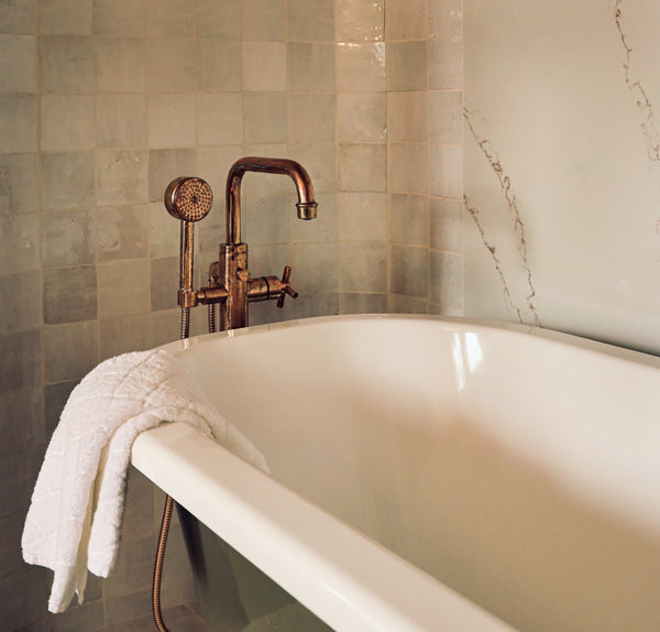 Time After Time: Vintage & Traditional Bathroom Aesthetics