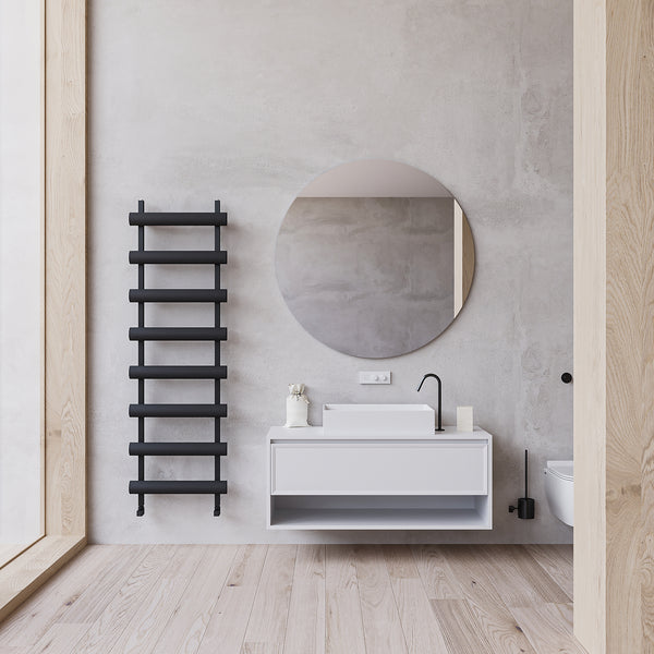 Carisa - Moon Aluminium Towel Radiator