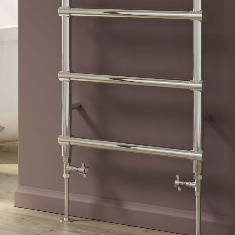 Reina Bronte Traditional Chrome Valve