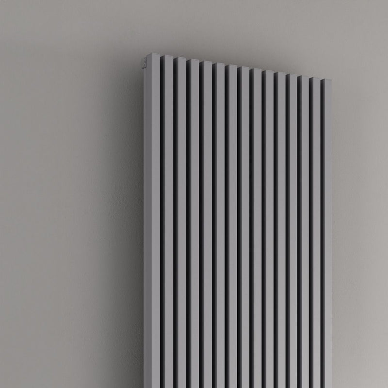 Reina Albano Vertical Radiator