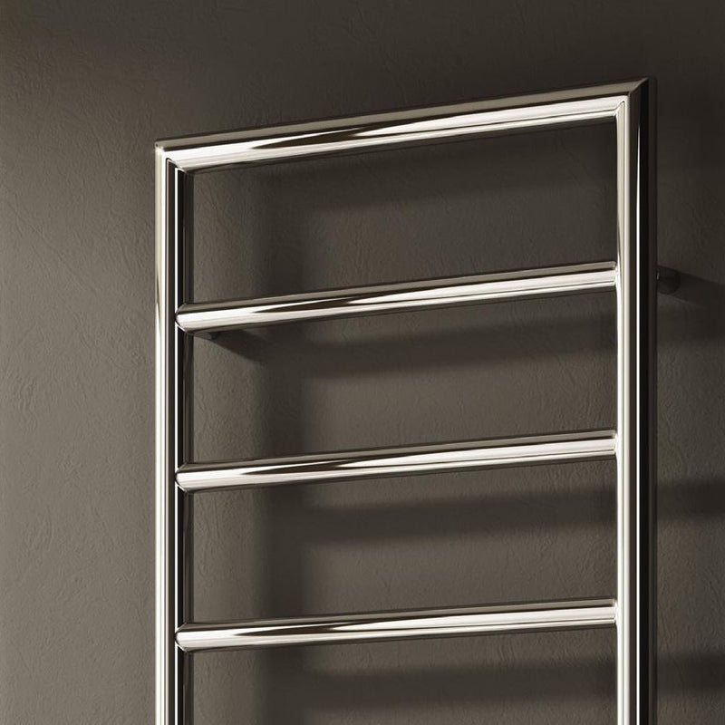 Reina Nardo Designer Radiator - Chrome
